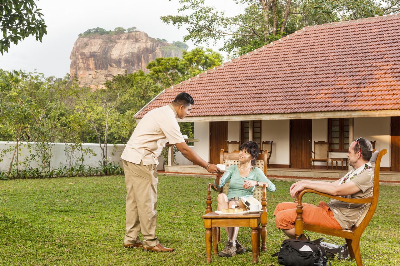 Ekho Sigiriya Hotel Bagian luar foto